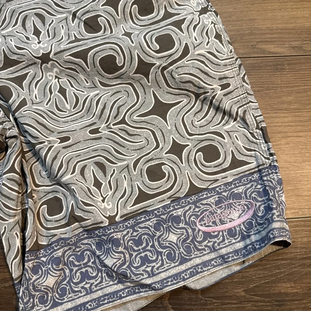 Vintage Patagonia Shorts Men 33 Pataloha Aztec‎ Swirl Wave Swim Board Trunks 90s